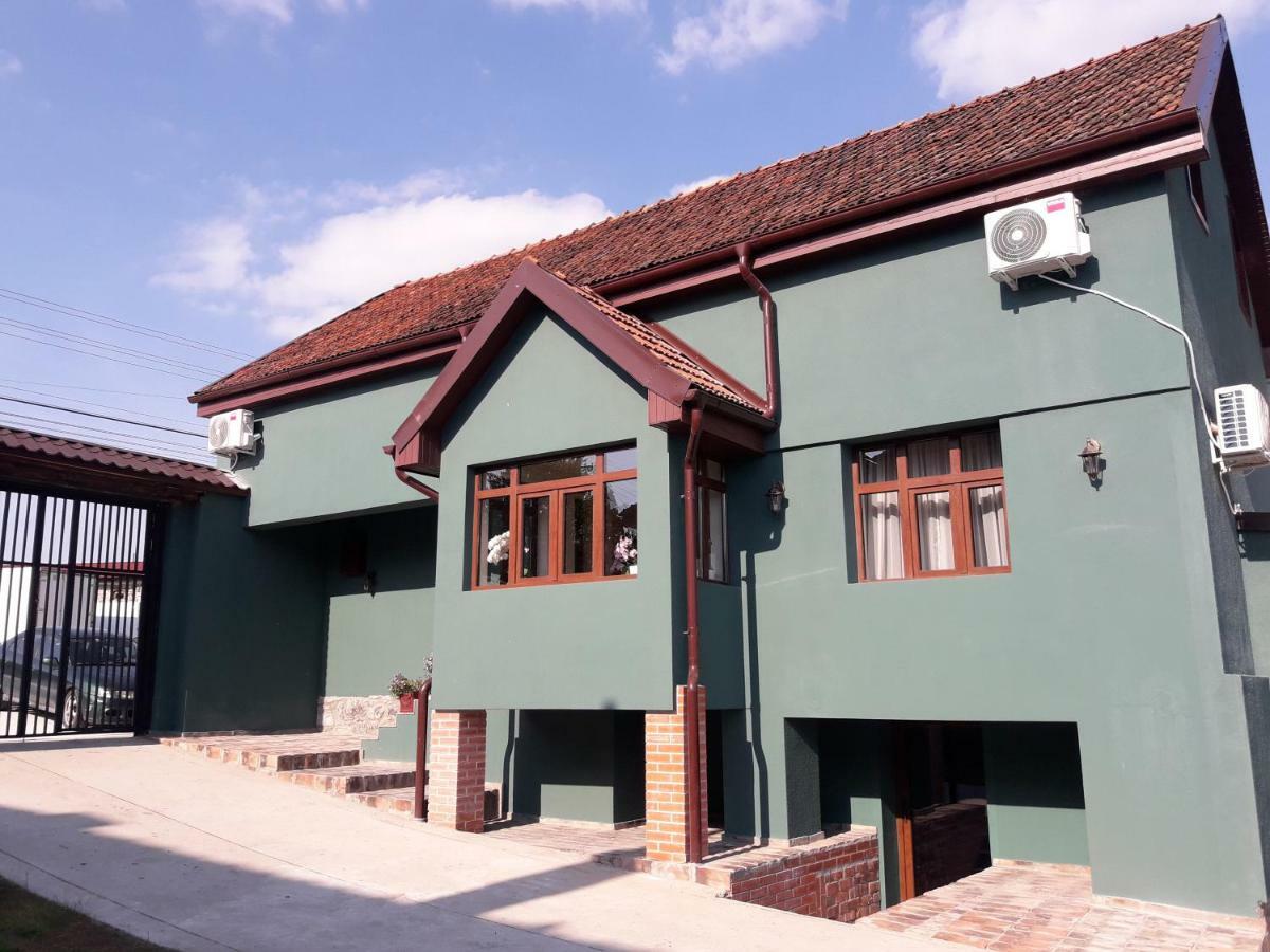 Oravitza Inn Oravita Zewnętrze zdjęcie