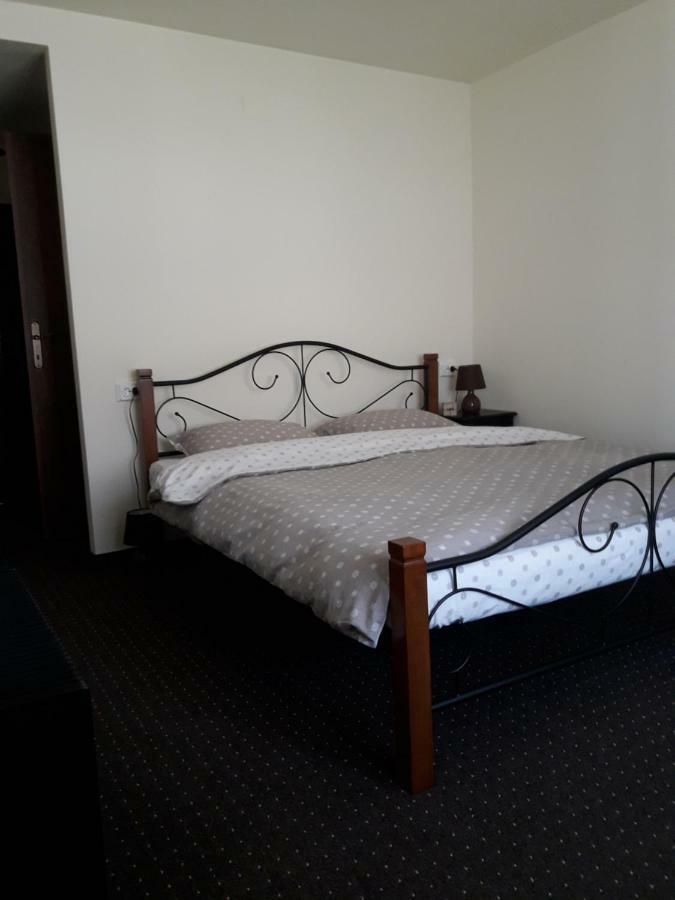 Oravitza Inn Oravita Zewnętrze zdjęcie